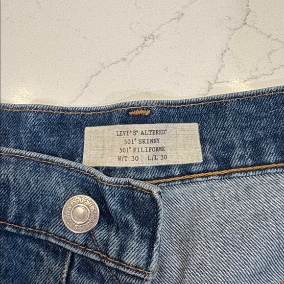 Levi’s 501s - 30 - Picture 4 of 4